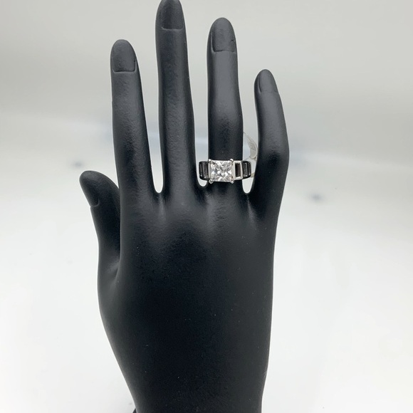 COPY - NEW! Unique large CZ Diamond stainless steel ring - Picture 7 of 10